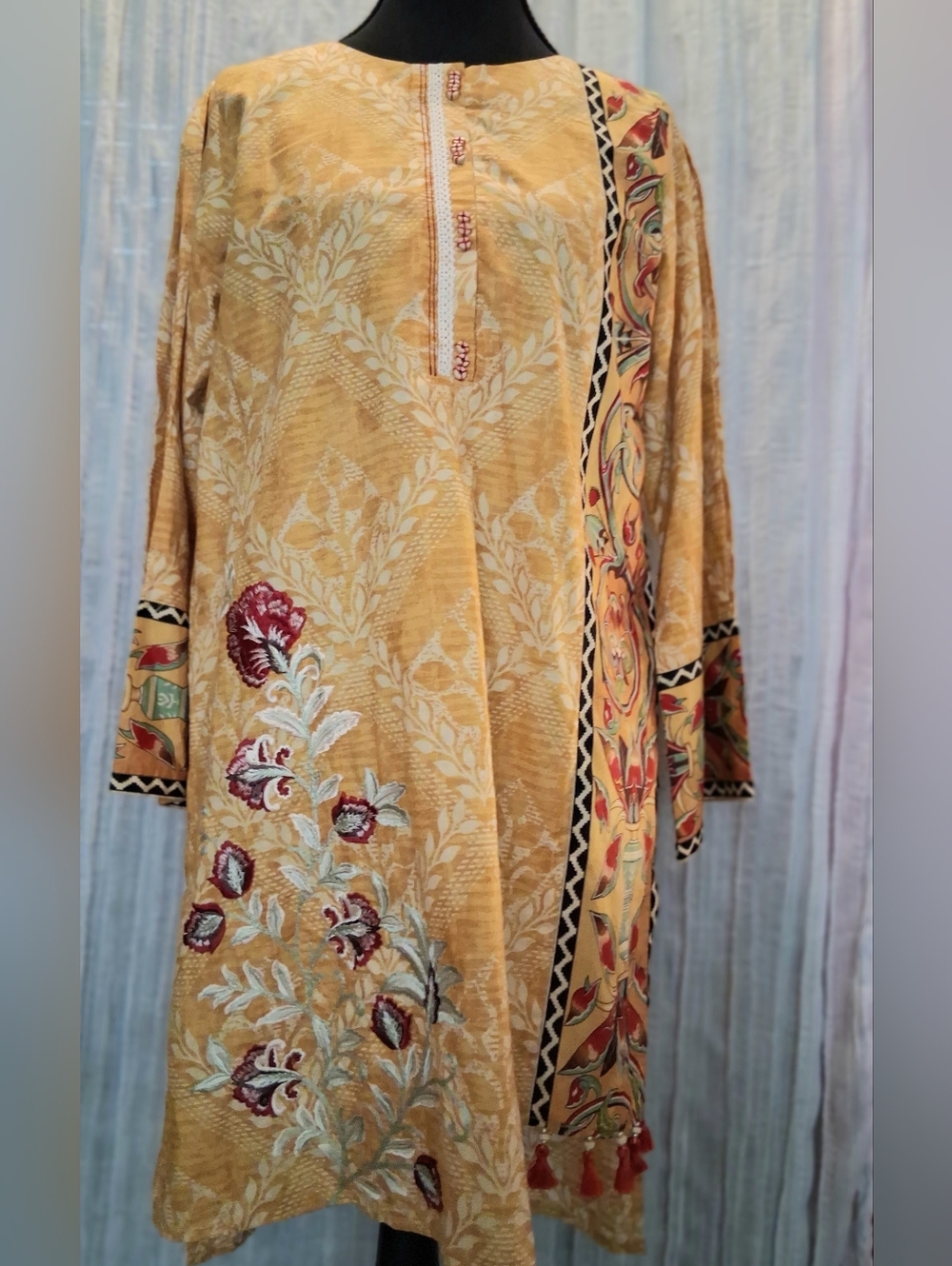 Zeen Yellow Floral Embroidered Kurta Top Blouse